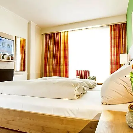Roessl-dependance Neue Post Hotell