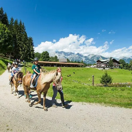 Roessl-dependance Neue Post Hotel Schladming