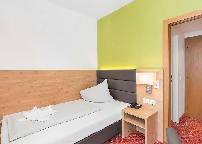 Roessl-dependance Neue Post Hotel